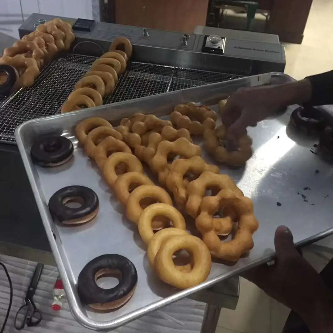 mini donut ball  machine automatic donut making machine donut maker hot sale comercial machine