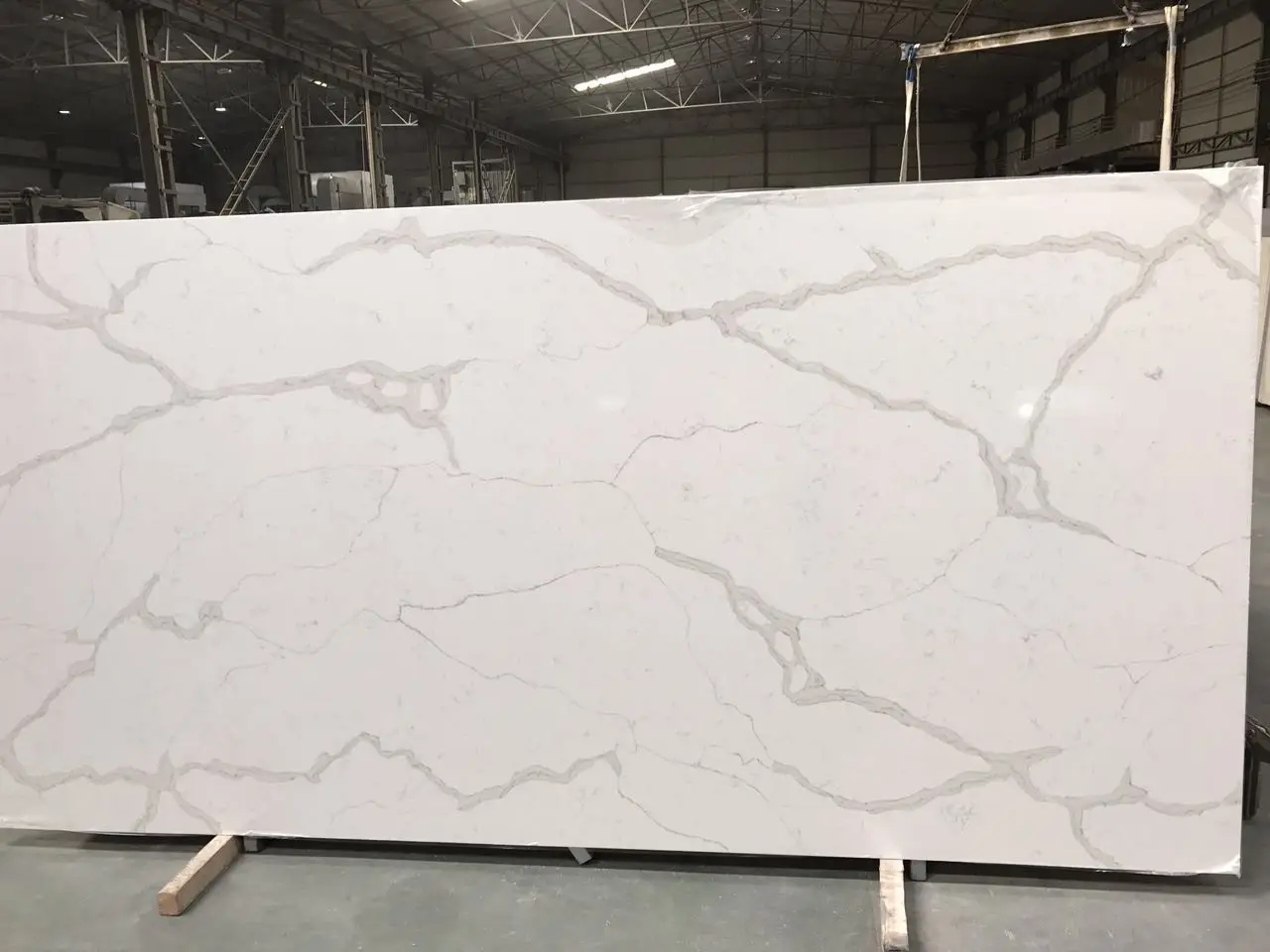 Calacatta White Marble Engineered Stone kitchentop countertop Artificial Stones Quartz Slab
