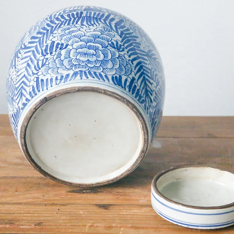 
Jingdezhen blue and white antique peony ceramic jewelry altar for decor 