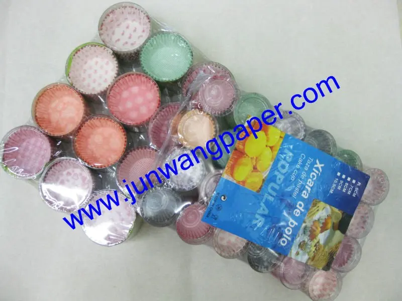 Wholesale 2015 style fashional 100% food grade silicon/parchment paper cake cups in hot sale!