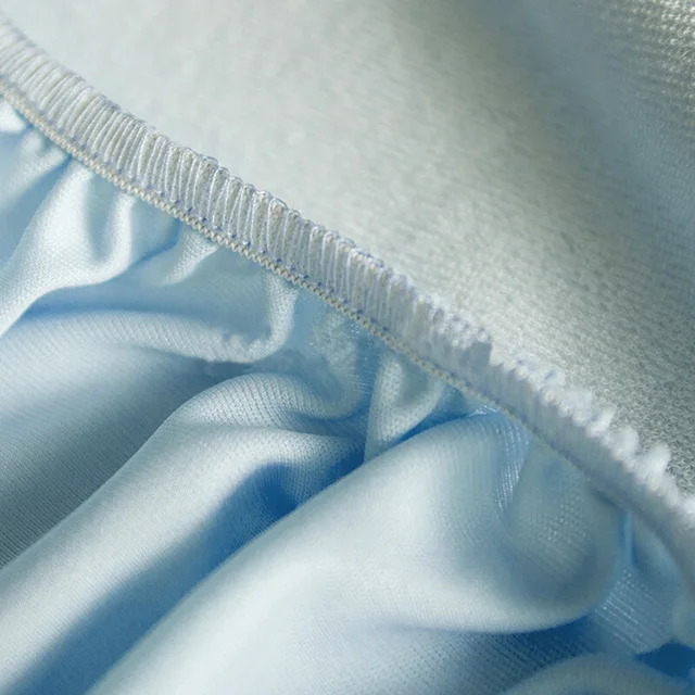 
King Size Bed Bug Mattress Cover Waterproof Mattress Protector 