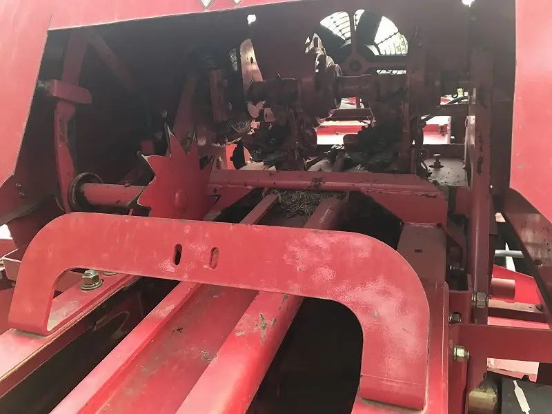 
MASSEY FERGUSON HAY BALER 