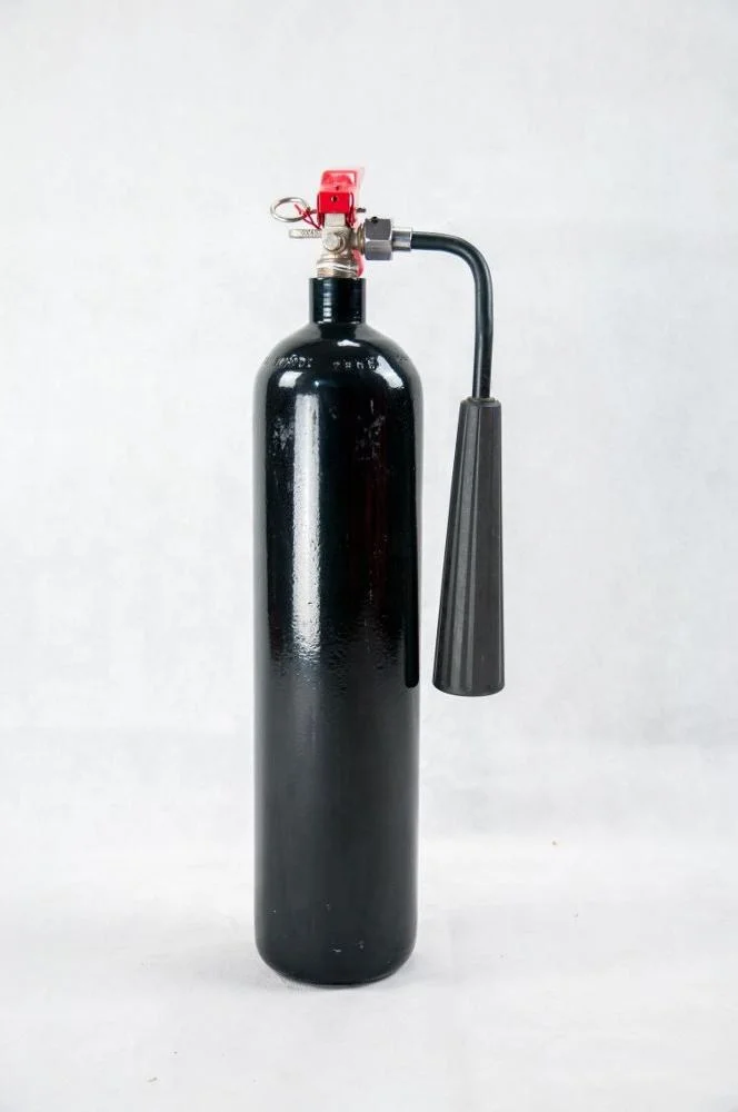 
fire extinguisher 