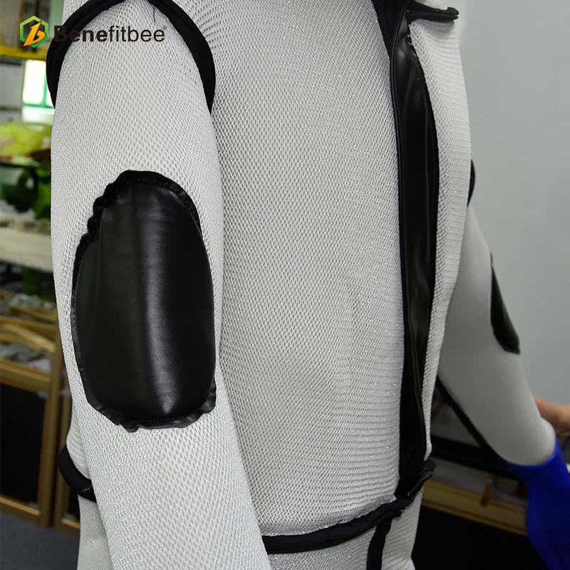 Breathable Bee Suit With Water Proof Gloves And Anti-Poison Glasses For Beekeeper