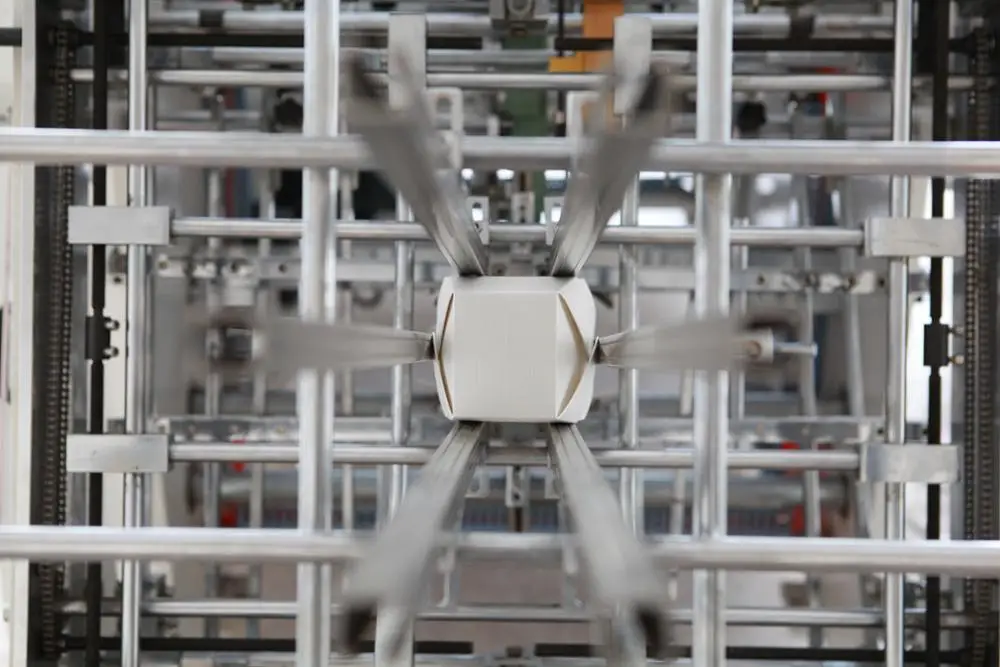 paper food tray processing machine