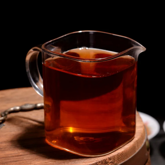 Yunnan Jinya Royal Puer Shu puer tea old age 100g small puer tea cake