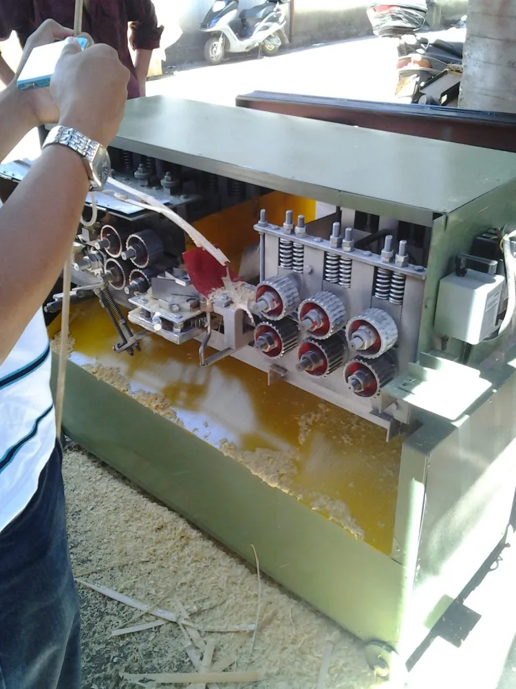 
High capacity twin wood chopsticks making machine,industrial disposable bamboo chopstick making machine 0086-15238010724 