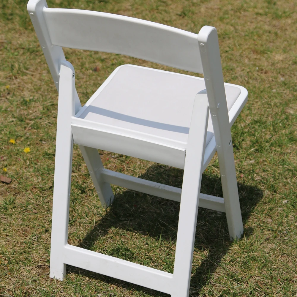 hot sale wholesale plastic white wedding wimbledon folding chair