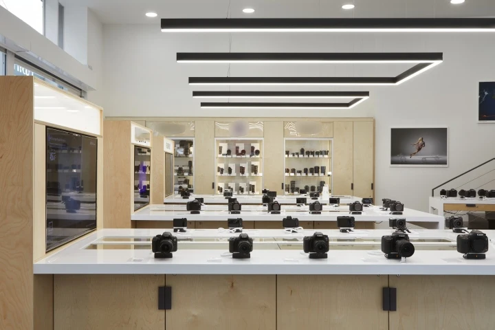 Wholesale Price Display Stand For Camera Electronics shop interior decoration