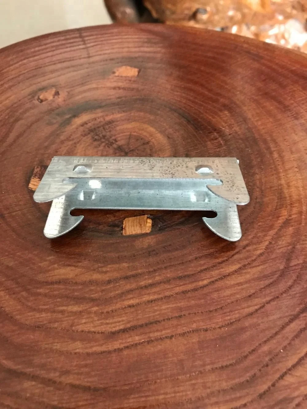 High Quality Suspended ceiling/drywall metal accessories  Resilient Clip For Furring Channel Drywall Accessories Protection