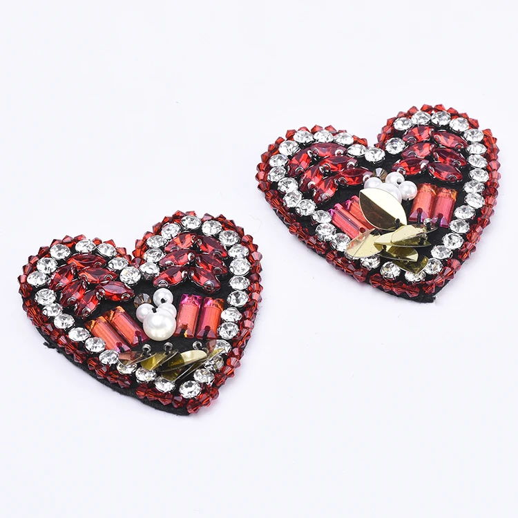 Yongze acrylic rhinestone heart embroidery iron on patches brand beads