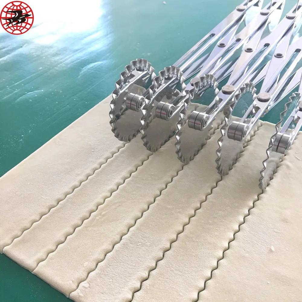 Commercial Manual Metal Wavy Blades 5 Wheel Roller Cutting Tools