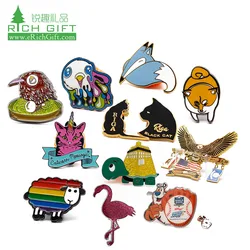 Hot sale novelty souvenir stainless steel custom logo soft enamel bird cat animal friendship hat brooch pin no minimum for sale