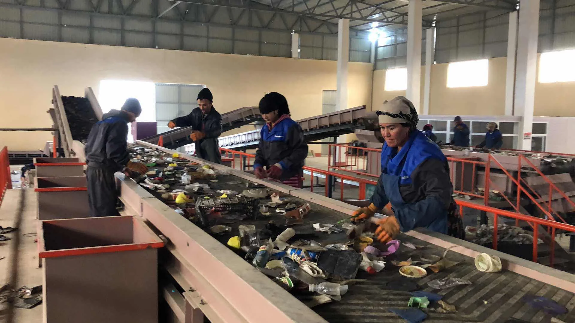 Living waste sorting machine / Urban waste sorting equipment and Plant