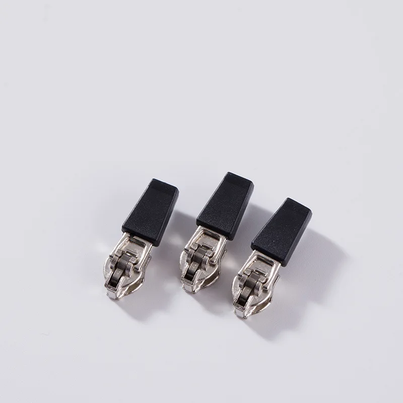 4  YG slider  semi-lock zipper slider with rubber sports zipper puller  for sport garments