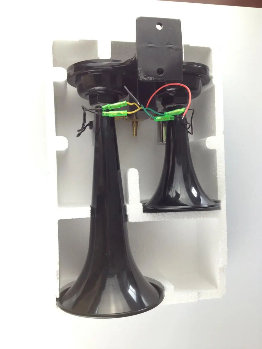 24 VOLT,Dual Trumpets, Loud 149dB Train Sound Truck Air Horn