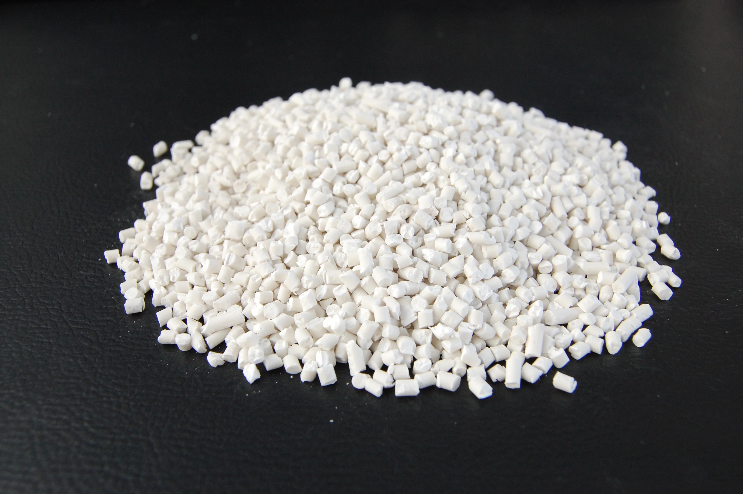 Лучшая цена, полипропиленовый/полиэтиленовый карбонатный наполнитель кальция, маточная смесь для пластиковых продуктов