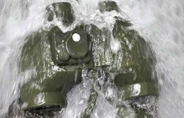 Тактический бинокль 10x50 с подсветкой, с дальномером и компасом