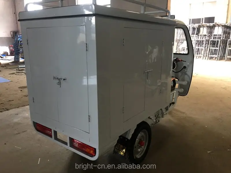 
China Cheap Price Closed Food Delivery Tricycle Electric Cargo Tricycle 