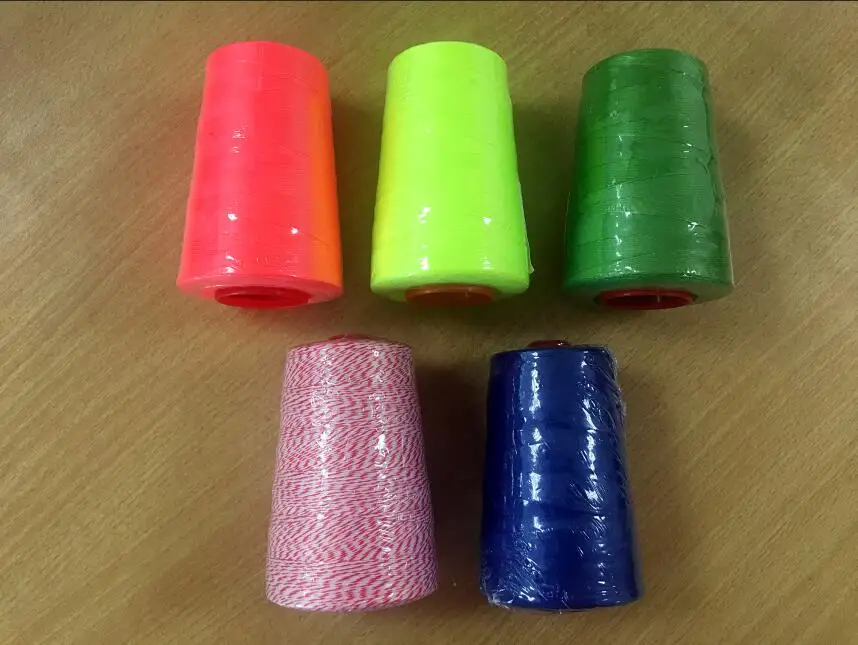 12/4 100% Polyester White Industrial Thread for Portable Sewing Machine