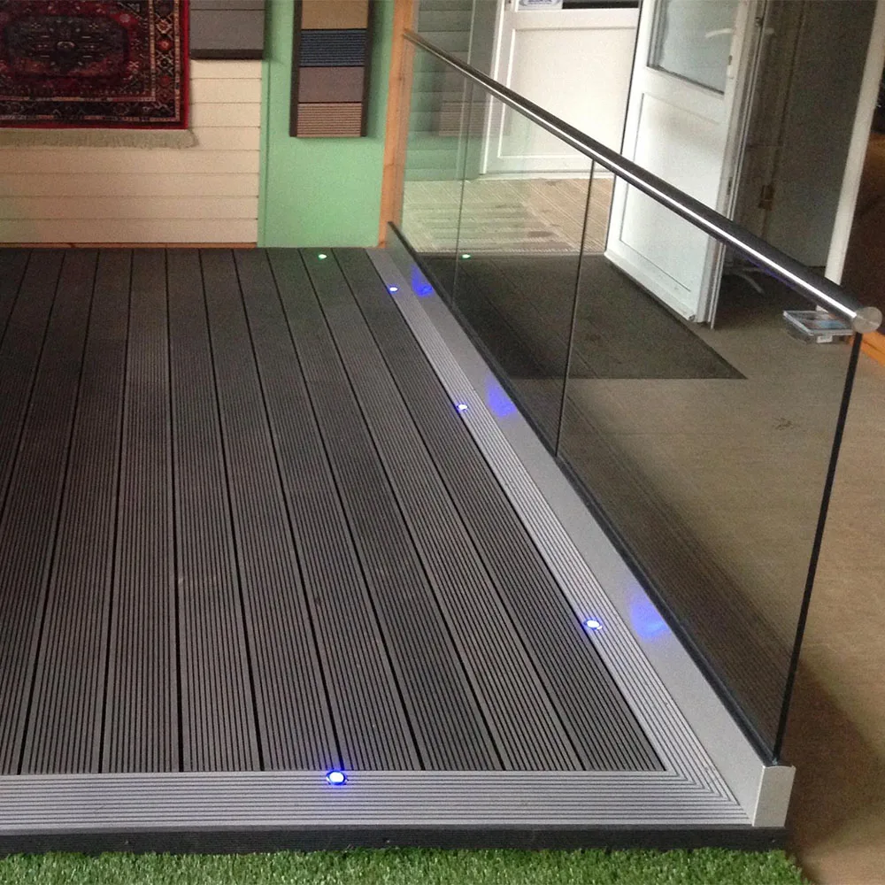 Custom Frameless U Channel Glass Balustrade / Railing with Toughened Glass Panel