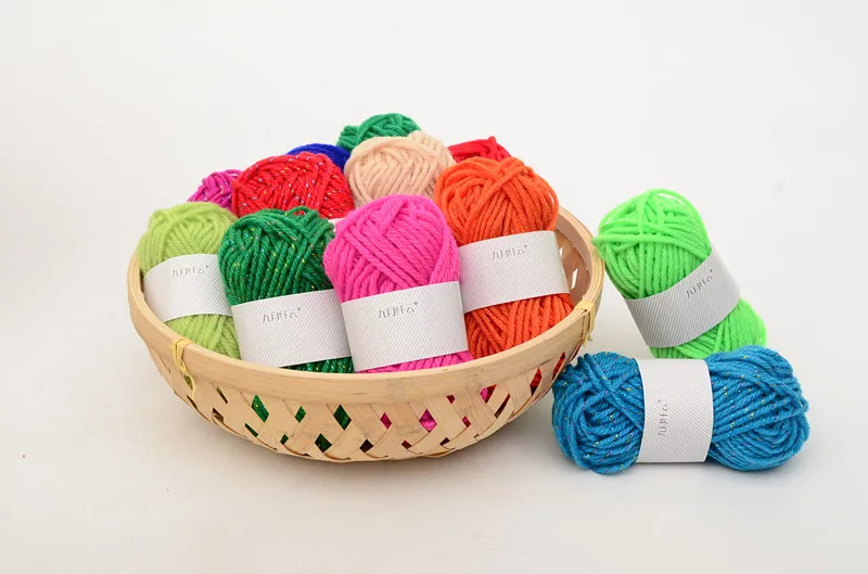 Сделано в Китае, 10-граммовые акриловые четырех нить Красочные Золотая пряжа мульти цвета; Смешанные цвета; Трикотажная Детская DIY ручной работы ручного вязания пряжа