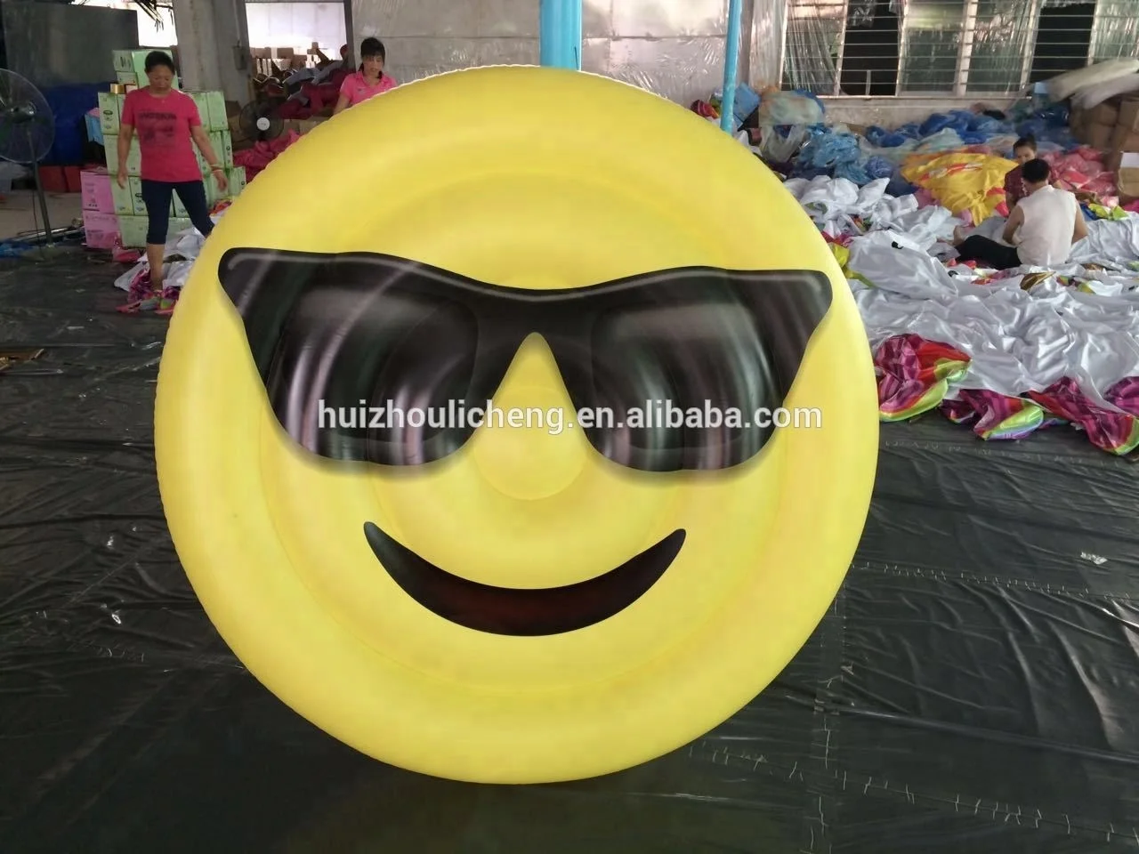 Hot sale  inflatable smile float pool smile face adult plastic swimming pool outdoor personalized water play kids