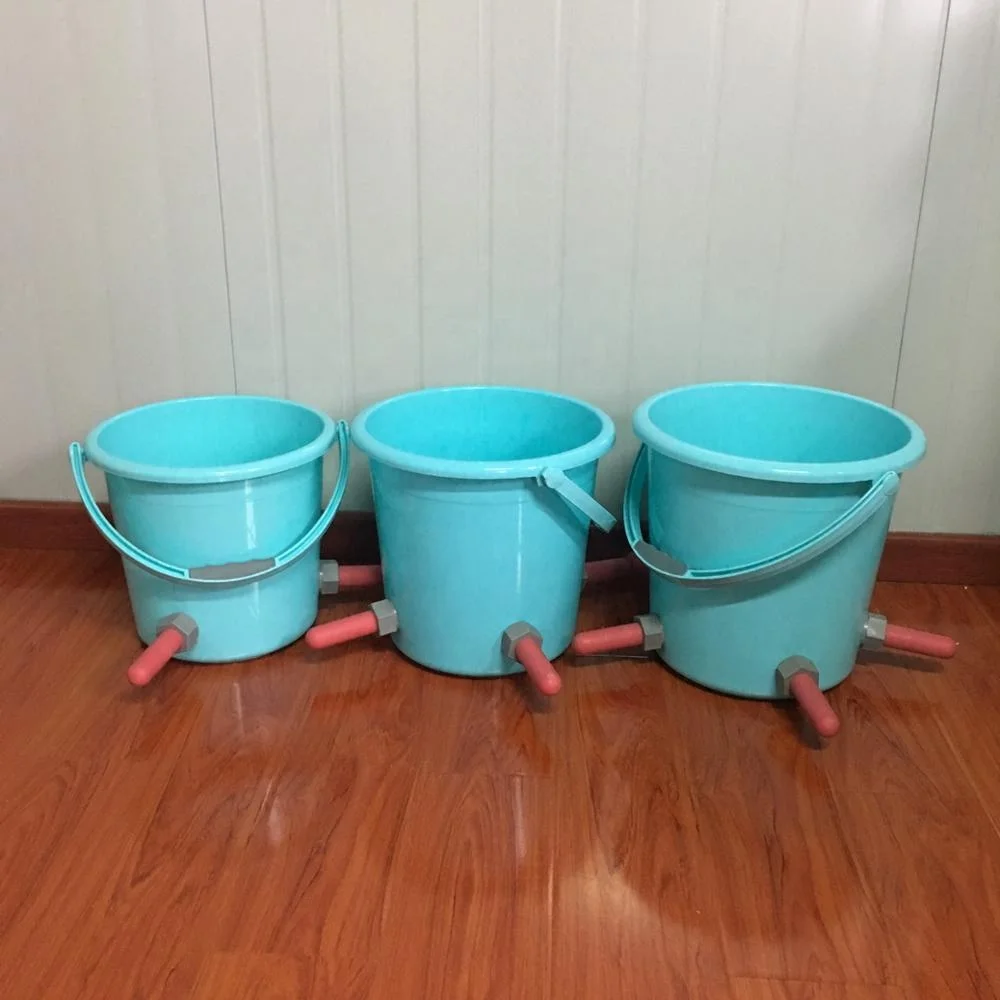 12 L Calf Feeding Milk Bucket with 4 Feeding Nipples