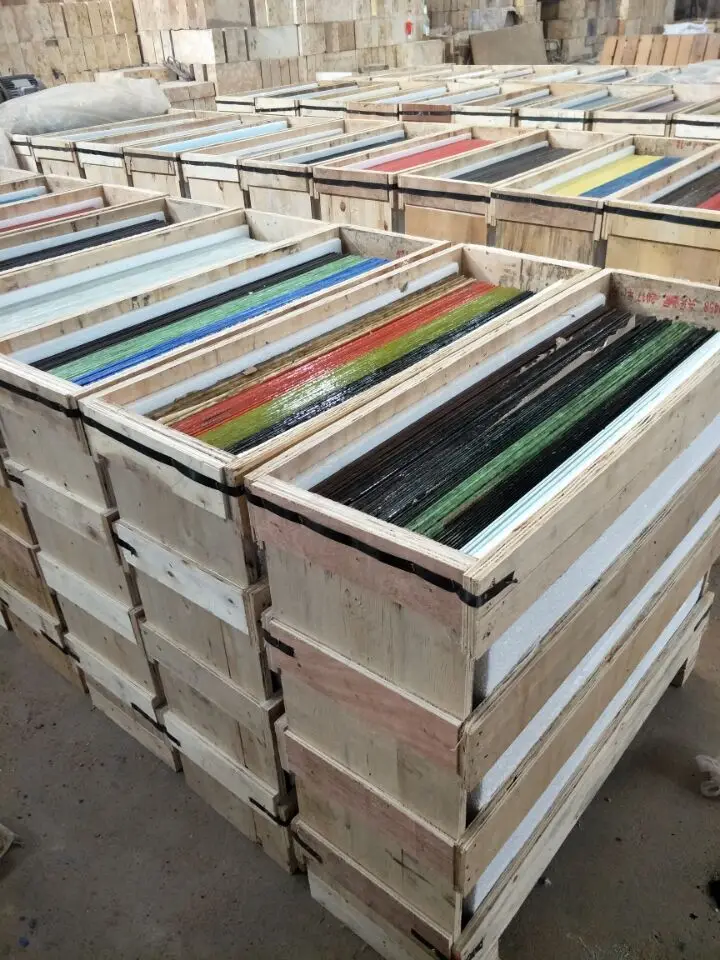 Chinese Large Sheets of Clear Textured Glass