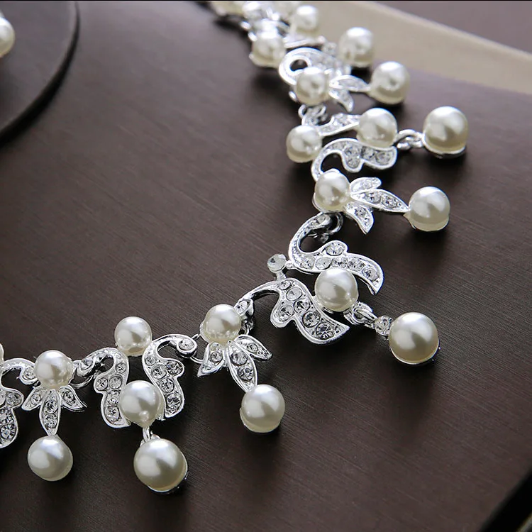 New Fashion Bridal Jewelry New Design Imitation Pearl Necklace Set Popular Wedding Jewelry for wholesale