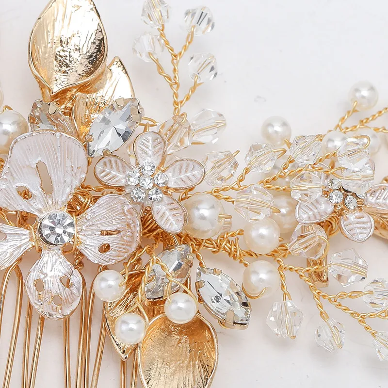 Fashion Flower Shape Crystal Rhinestone Handmade  Hair Comb For Women