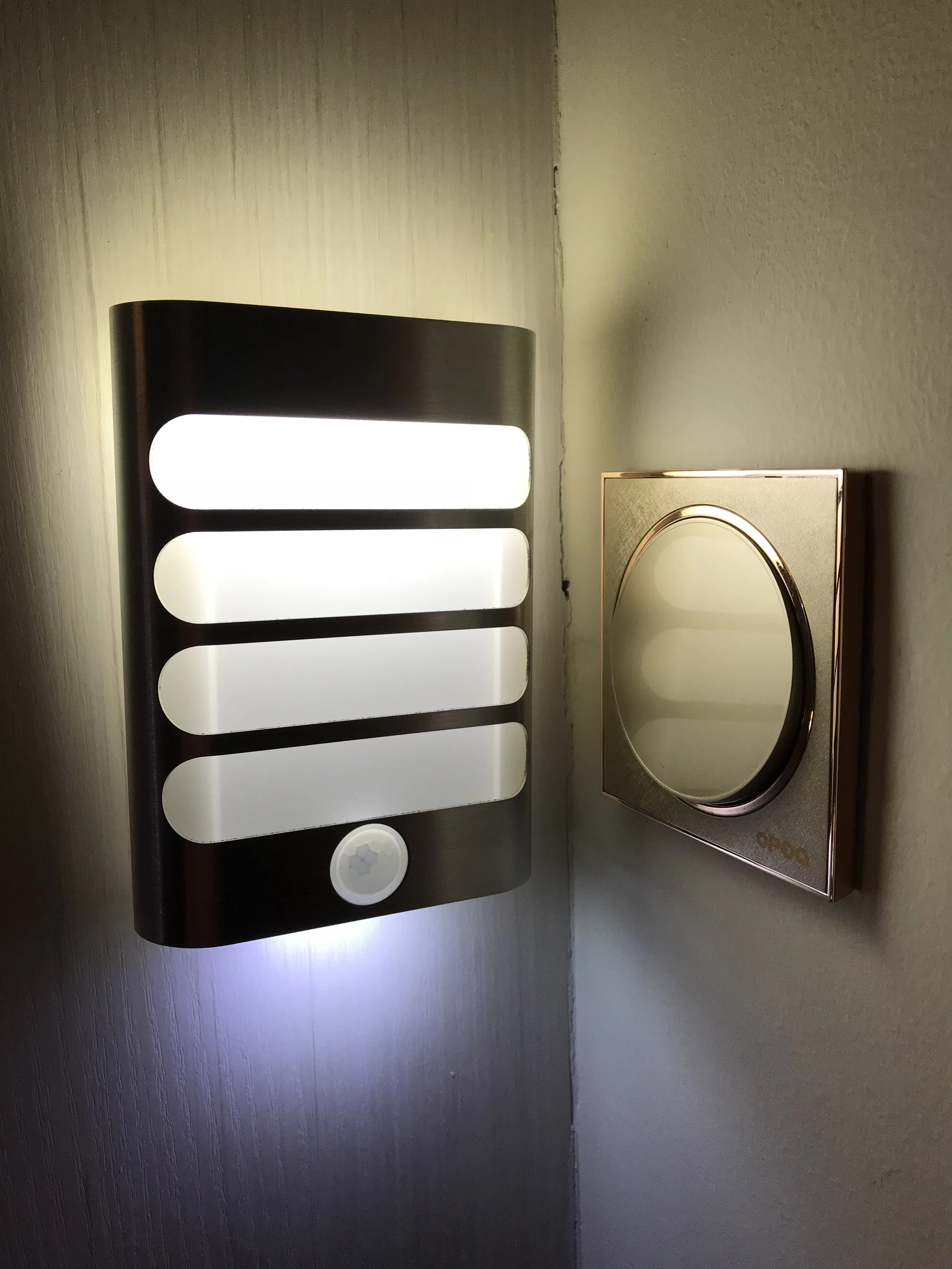 TDL-7136A  3.7V 1W LED pir motion sensor light