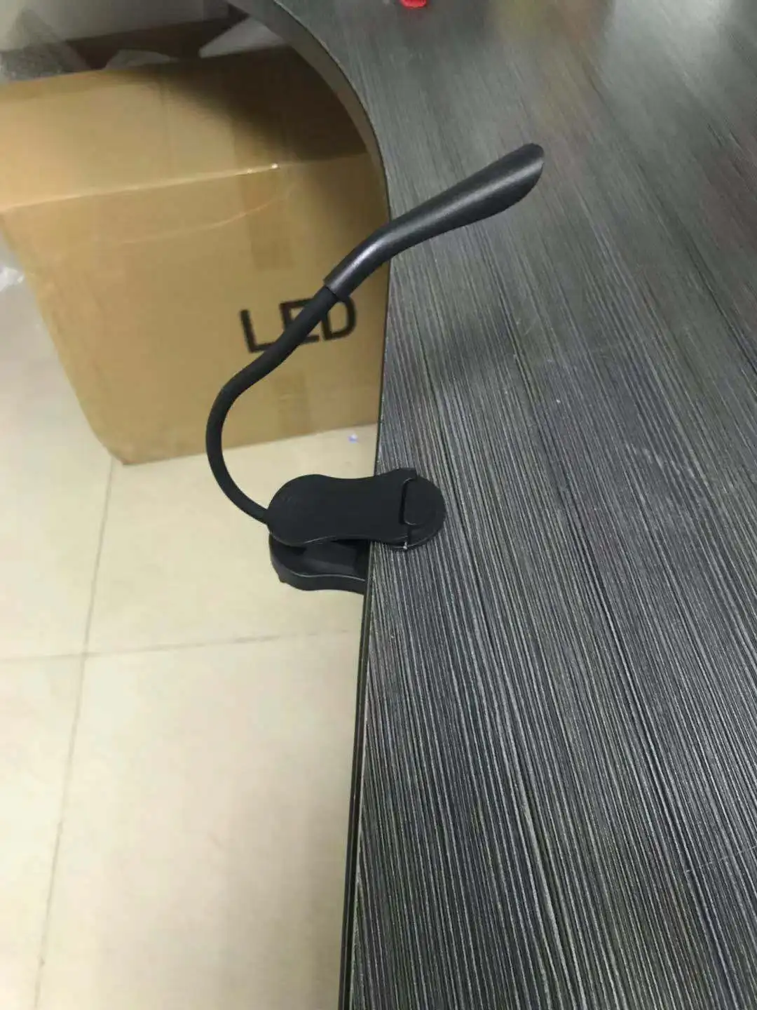 
New product warm and white light 3W led usb led clip light for reading book 