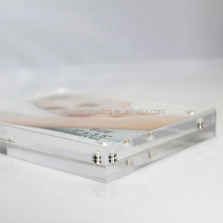 Universe wholesale plexiglass  magnet clear acrylic acrylic block picture photo frame