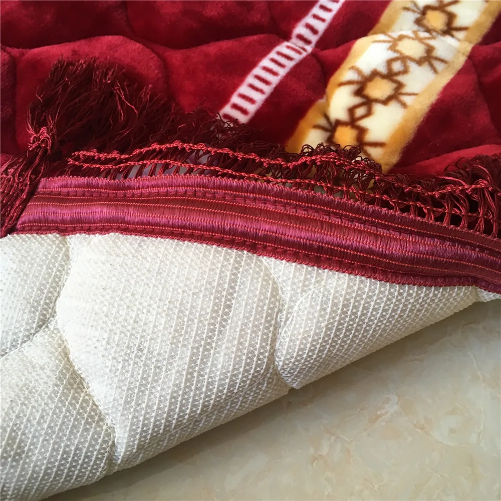 
Anti-slip foam inside cheap printed thick rugs online foldable prayer mat import carpet from china red patterned 