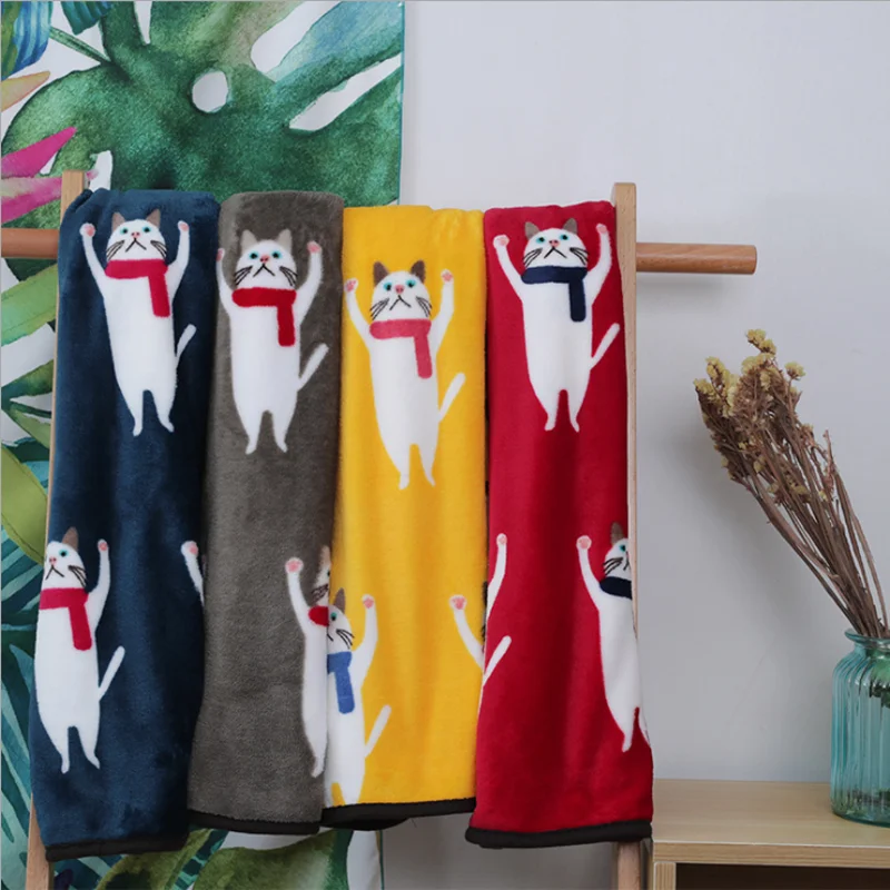 
Factory price soft baby flannel fabric cute cat pattern children air conditioning blanket 
