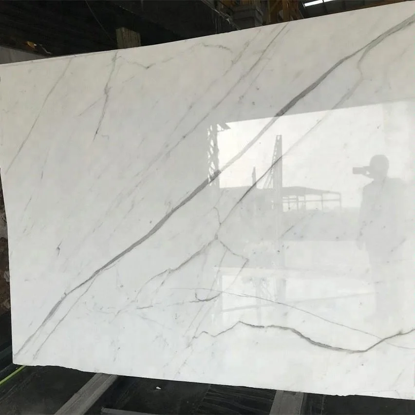 Белая мраморная плита Calacatta