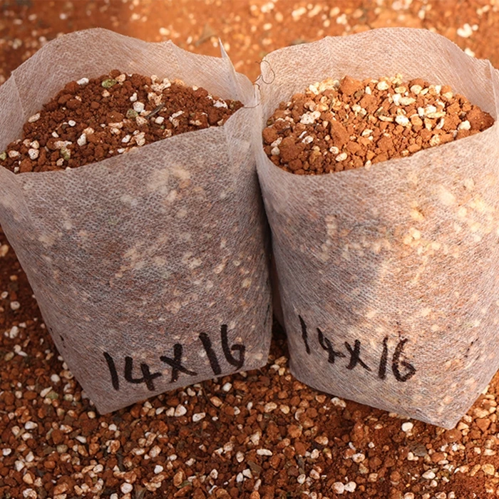 Non-Woven Fabrics Plants Seedling Bags Degradable Breeding Bag