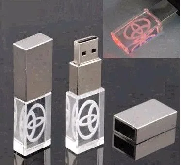 Самое новое прибытие 3D дизайн ЛОГОТИПА и Гравировки кристалл usb flash drive