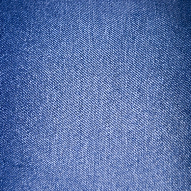Синяя потертая эластичная джинсовая ткань для джинсов
