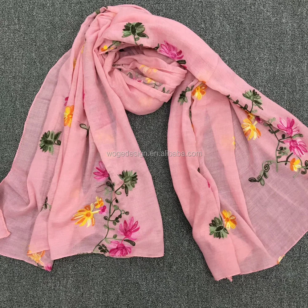 2017 Top sale yiwu unique Turkey vintage decorative accessories tippet stole headwraps lady blossom embroidery new viscose scarf