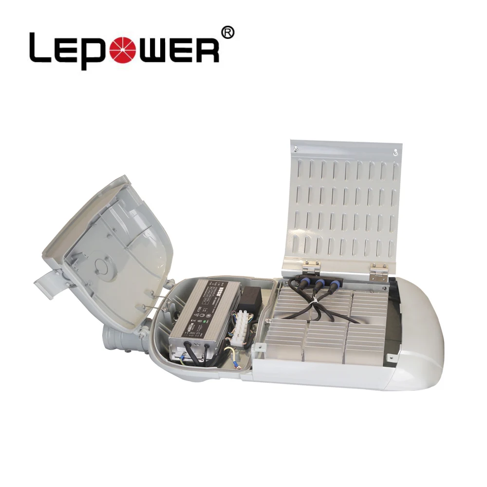 China best sales street light trucks fluorescent 250W street light with dark to dawn sensor