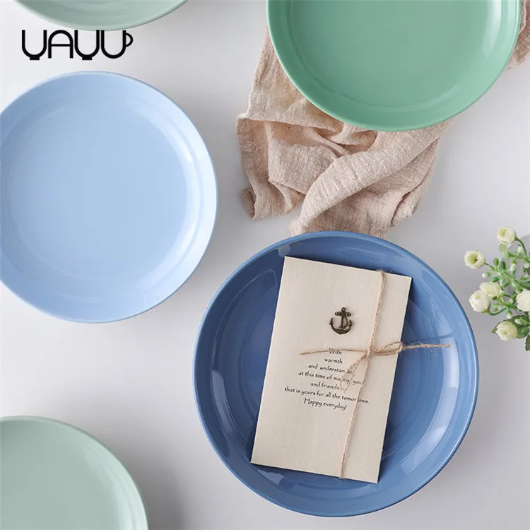 Banquet used 9 inch round glossy multi-colored ceramic flat dinner plate for sale