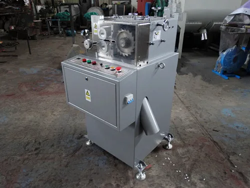 Edge Trimming Film Recycling Machine