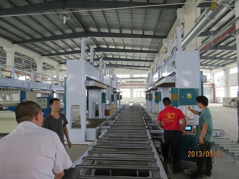 Wood cold presses for laminating veneer