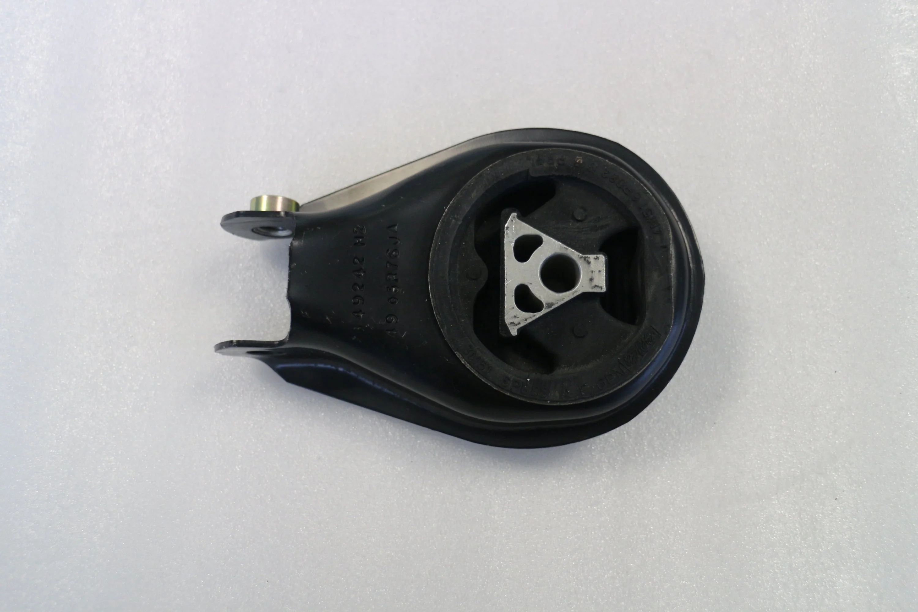 Automotive Rubber Parts 4M51-6P082-GB 1224049 Engine Mount for Ford Focus CDH C-MAX CB3 Escape TM2