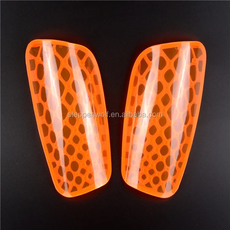 HYL-HTB002 best price carbon fiber crashproof soccer shin guards for kids