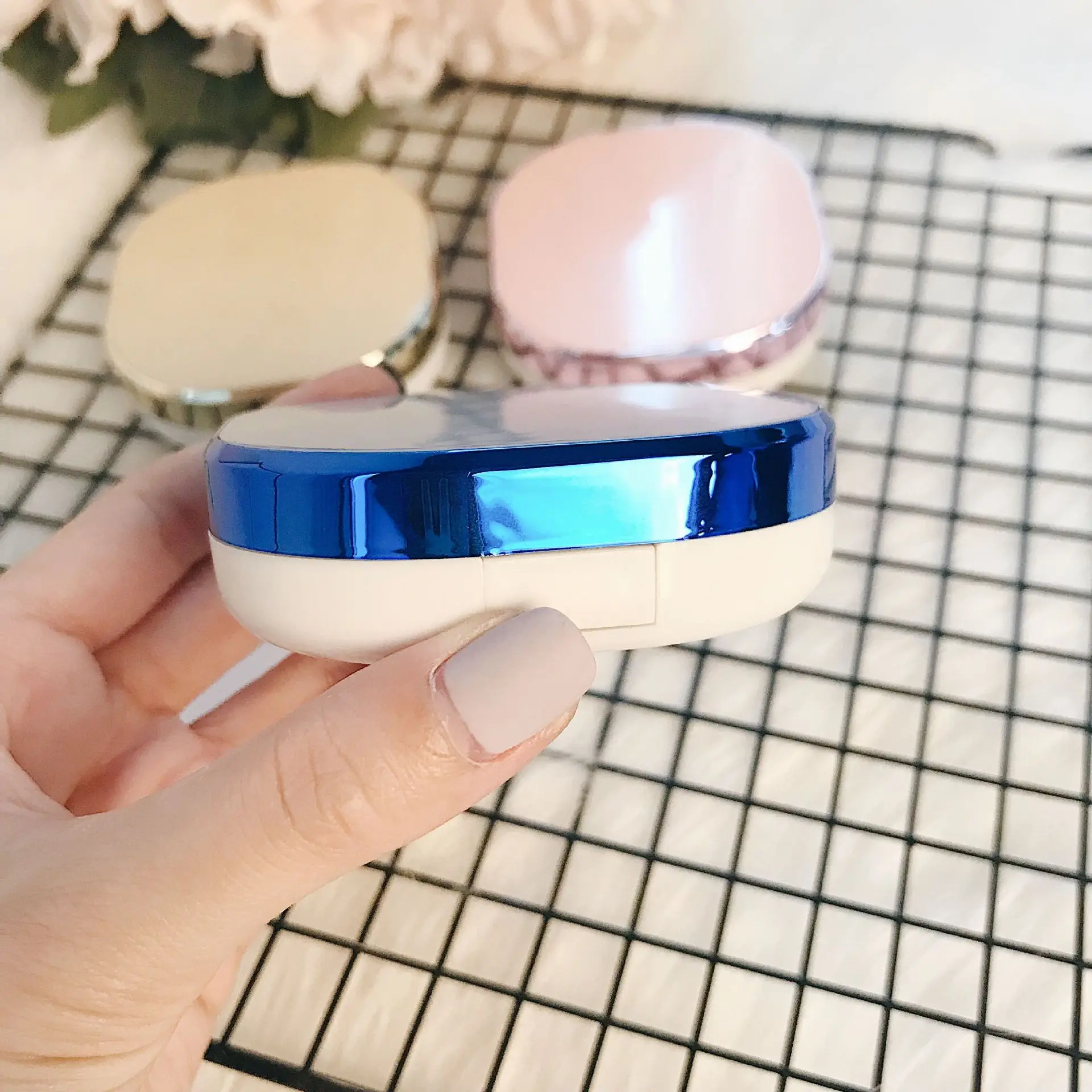 Eyecan new top grade contact lens case box glazed electroplating custom contact lens box packaging wholesale