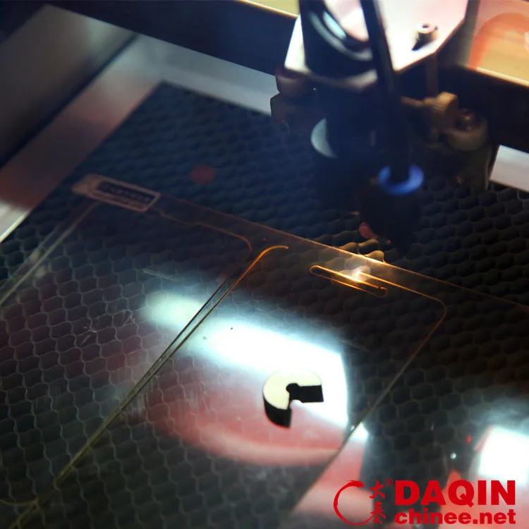 Daqin Mobile screen protector tempered glass making machine for for any mobile tempered glass cutting