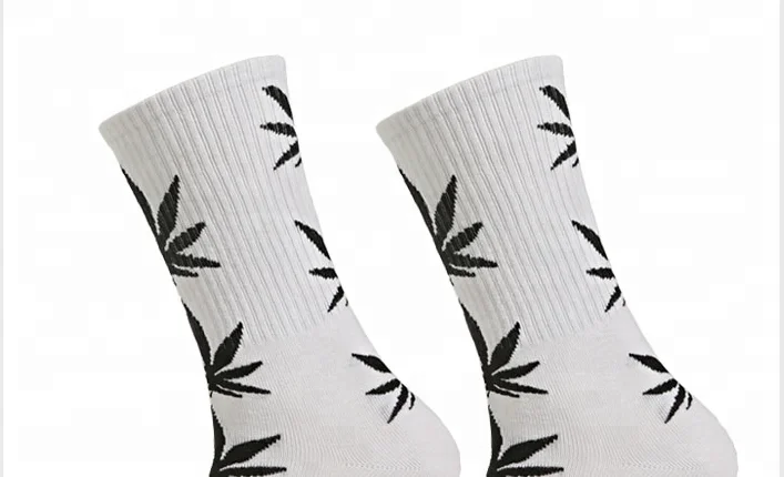 Boys Wearing Crew Cheap Hemp Weed Leaf  Socks for Man